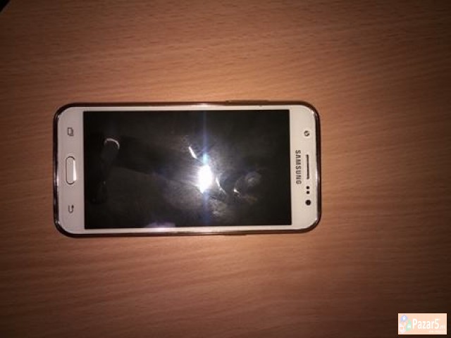 Prodavam Samsung J5 