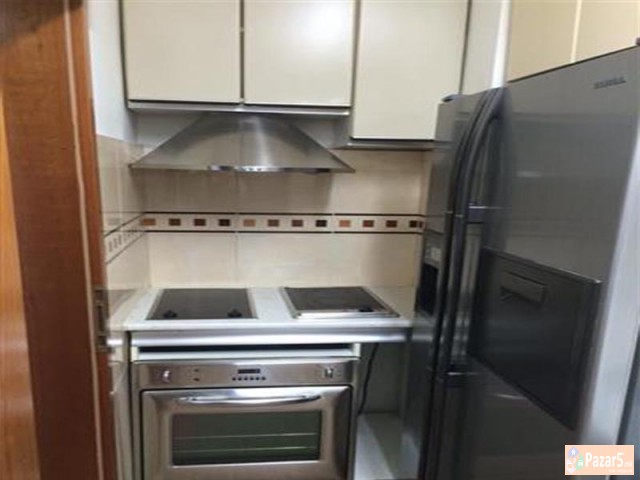 Se Izdava Trosoben Stan Vo Aerodrom