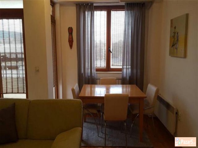 Se Izdava Trosoben Stan Kaj Mvr