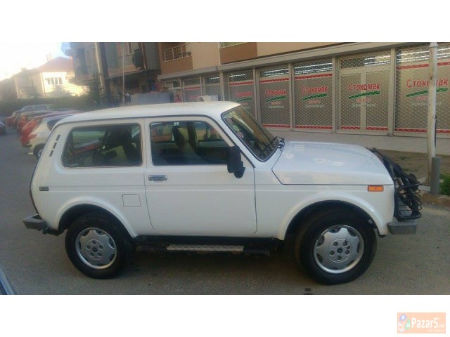 Се продава лада нива 4x4 2006