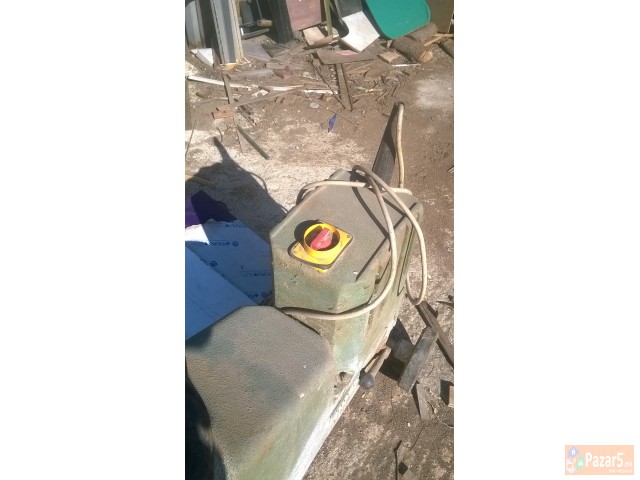 Prodavam Masini Za Poliranje Brusenje Struzenje