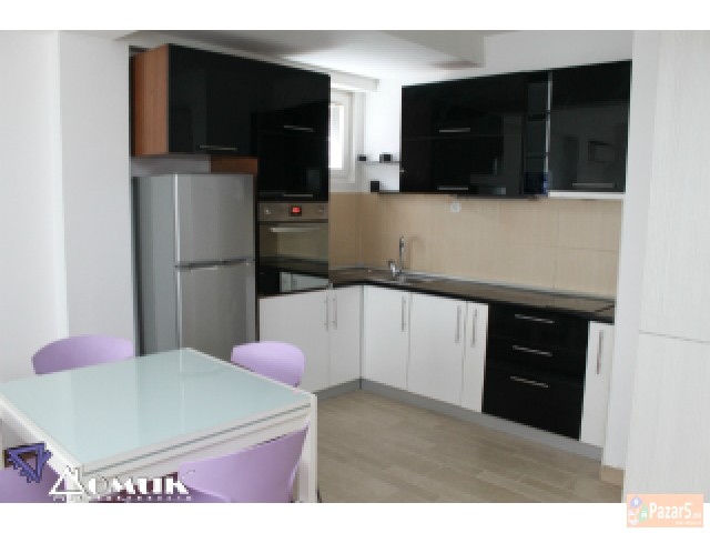 Domik Izdava Nov 2 Soben Stan КАЈ Univerzalna Sala