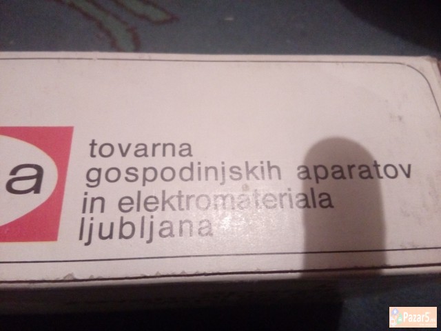 Se Prodava Masina Za Lepenje Najlon Marka Vakumati