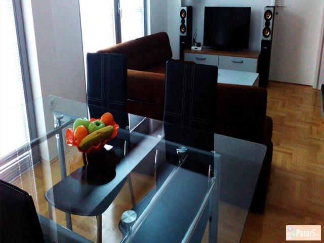 Se Izdava Dvosoben Stan Vo Crnice