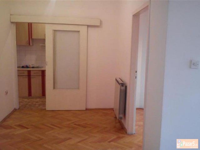 Se Izdava Prazen Stan Vo Novo Lisice