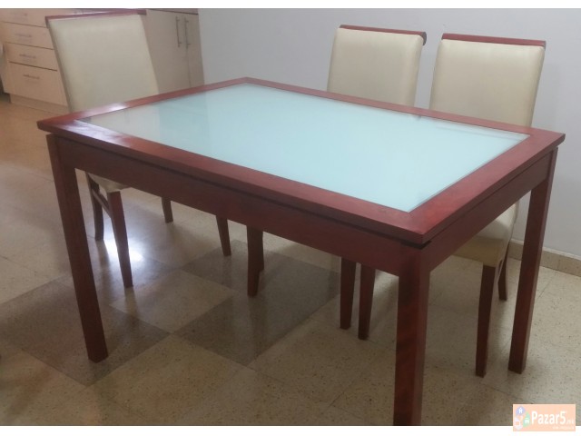 Prodavam Trpezariska Masa ( 120* 80 Sm) I 6 Stolic