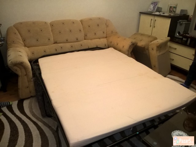 Prodavam  Garnitura Za Dnevna Soba