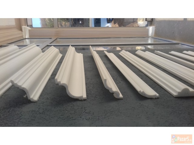 Dekorativni Ukrasni Llajsni