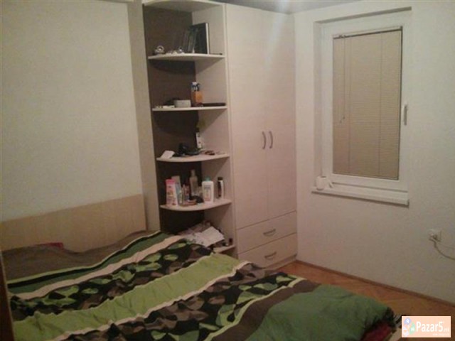 Se Izdava Dvosoben Stan Vo Centar