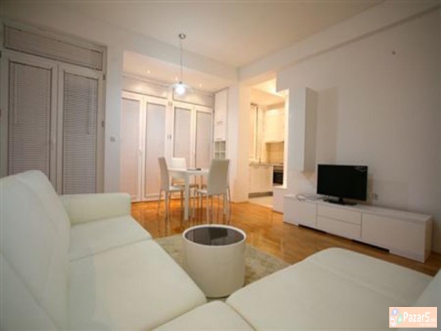 Se Izdava Nov Trosoben Stan Vo Debar Maalo