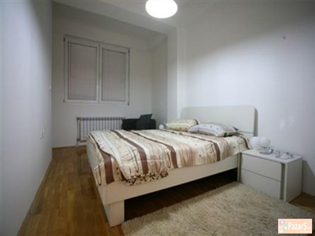 Se Izdava Nov Trosoben Stan Vo Debar Maalo