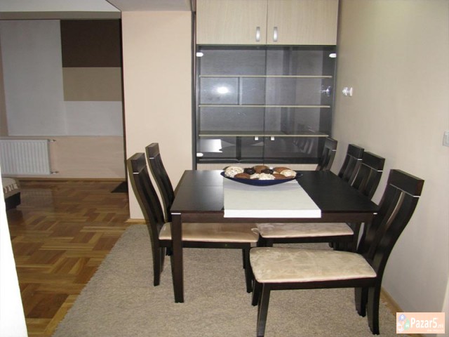 Se Iznajmuva Dvosoben Stan Vo Debar Maalo