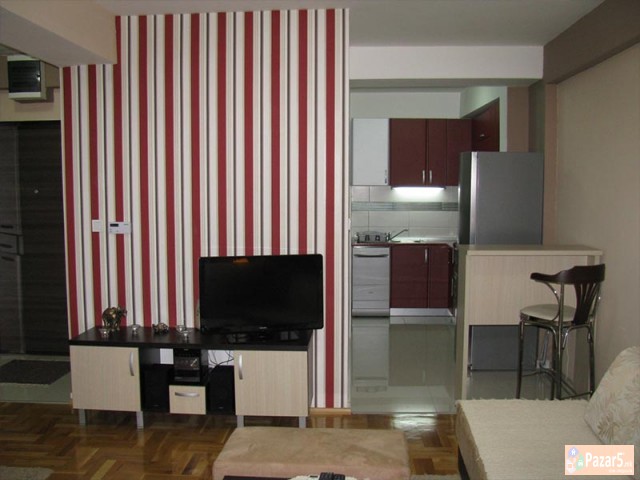 Se Iznajmuva Dvosoben Stan Vo Debar Maalo