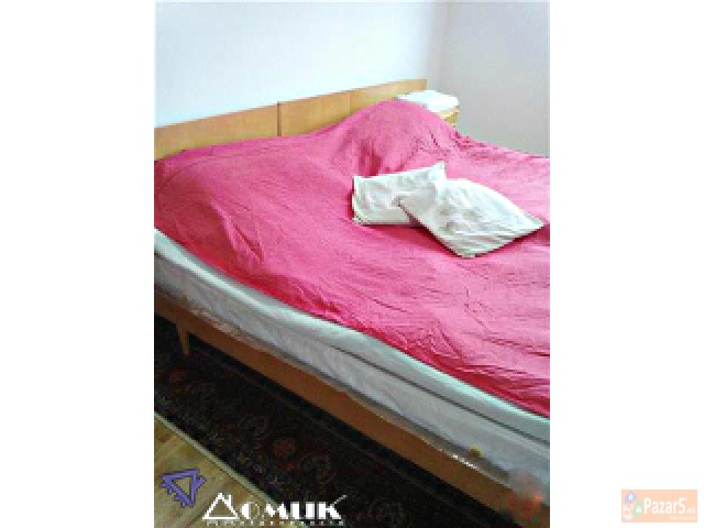 Domik Izdava 3 Soben Nov Stan Vo Centar