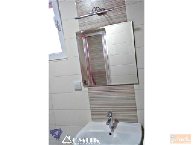 Domik Izdava 3 Soben Nov Stan Vo Centar