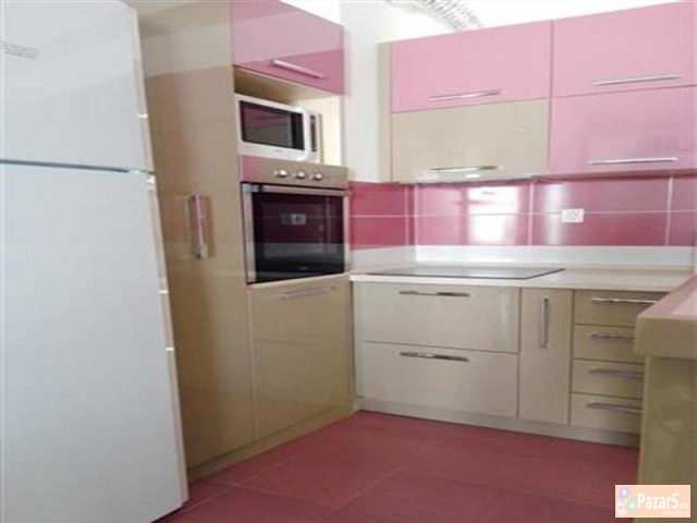 СЕ ИЗДАВА НОВ СТАН НА ВОДНО