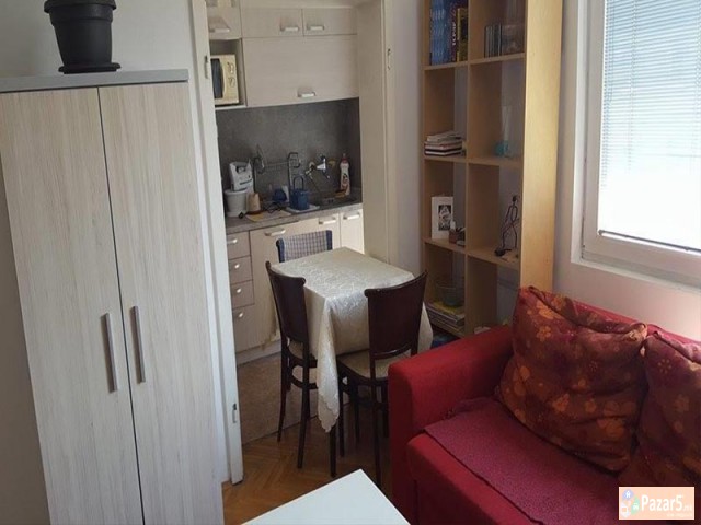 СЕ ИЗДАВА ДВОСОБЕН СТАН ВО ДЕБАР МААЛО