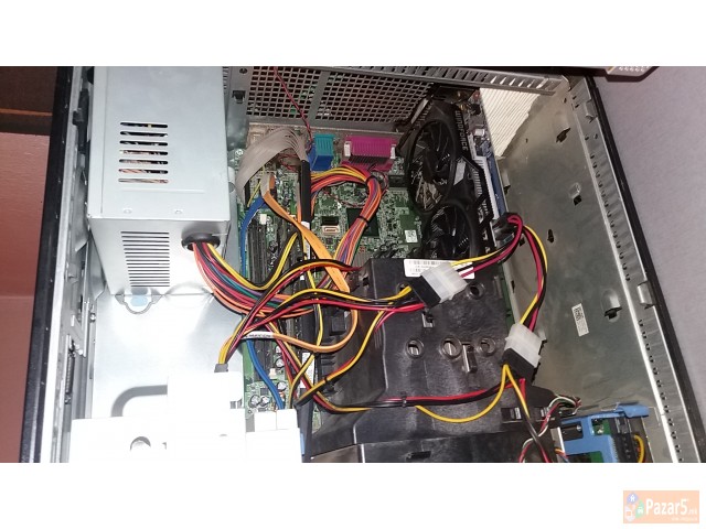 Se Prodava Kompjuter Gamer 