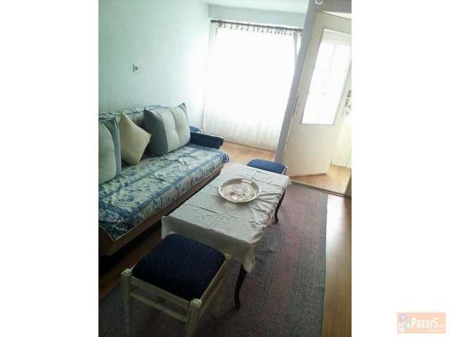 Se  Izdava Soba So Kupatilo Renovirana!!!!