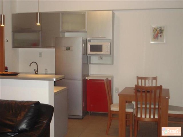 СЕ ИЗДАВА ДВОСОБЕН СТАН ВО КИСЕЛА ВОДА