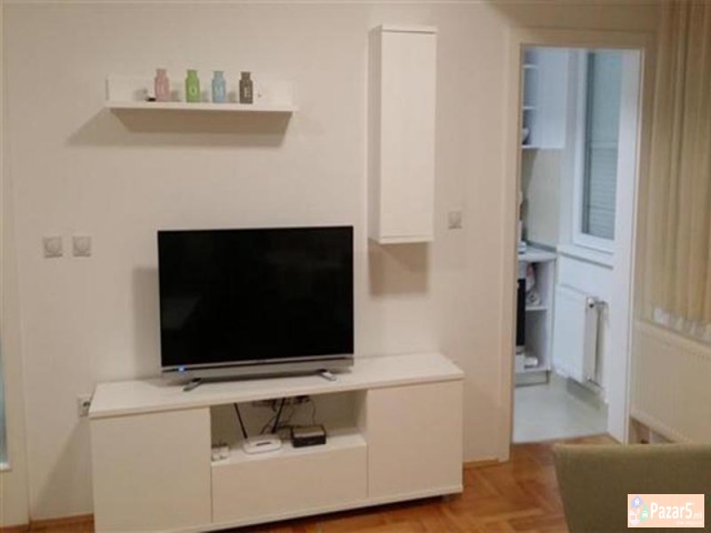 СЕ ИЗДАВА НОВ НЕВСЕЛУВАН СТАН ВО АЕРОДРОМ