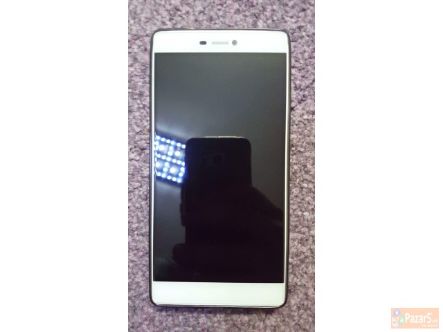 Huawei P8 