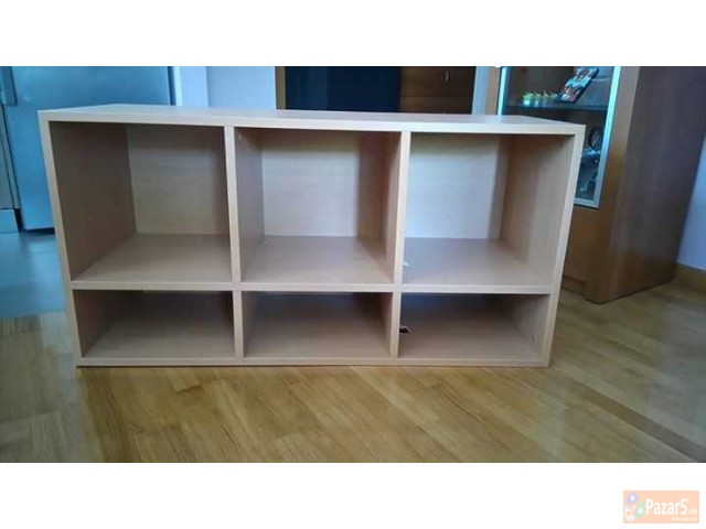 Продавам полици