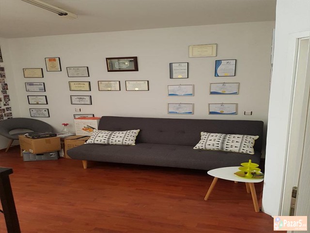 Se Iznajmuva Kancelariski Prostor Vo Centar