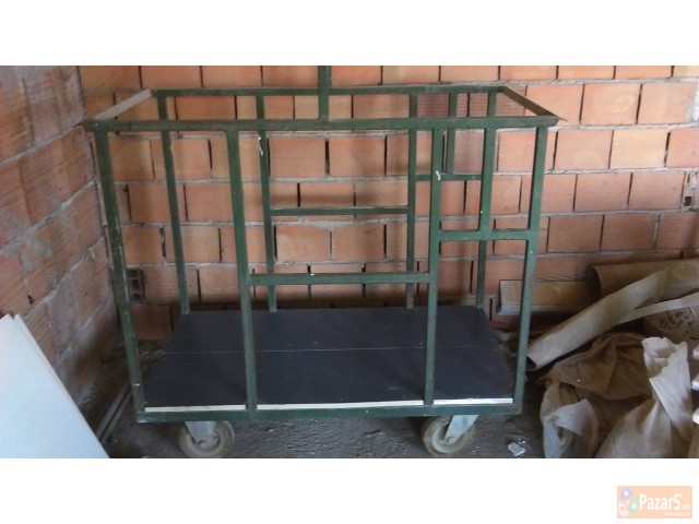 Prodavam Tovarna Kolicka 