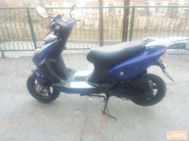 Otkupuvam Skuteri Ispravni I Neispravni