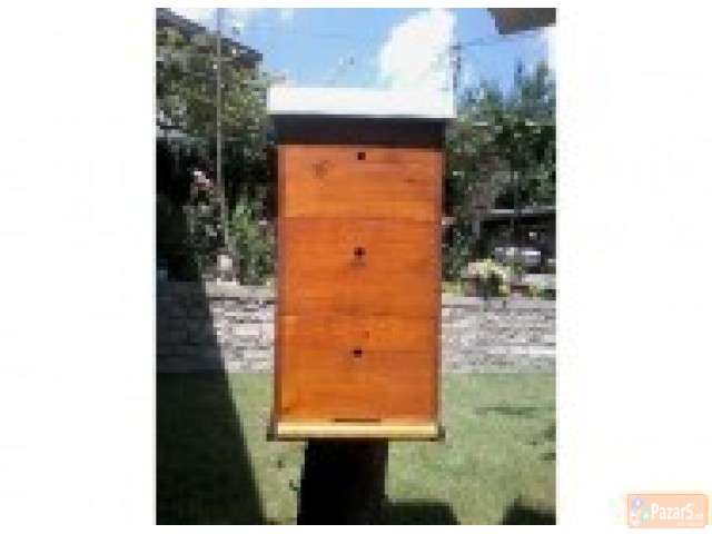 Prodavam Sandaci Za Pceli Langstrot Kompleti I Med