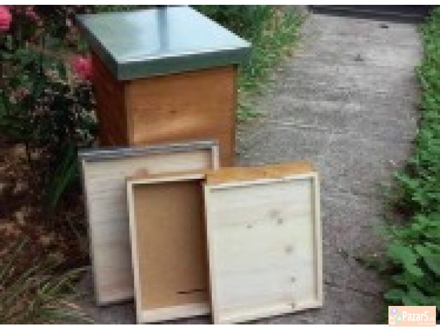 Prodavam Sandaci Za Pceli Langstrot Kompleti I Med