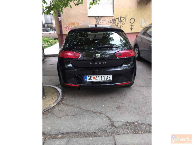Seat Leon Crn 2012 God Se Prodava Pothitno