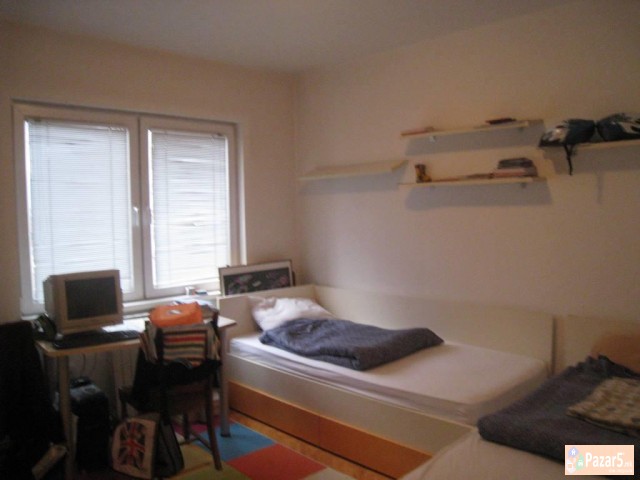 Се продава трособен стан во Хром