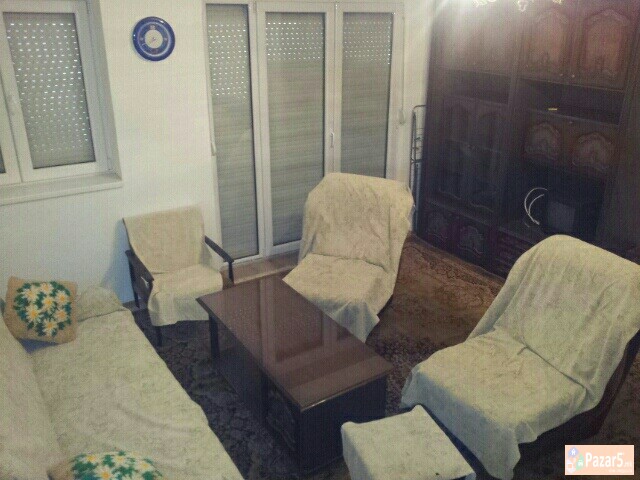 Izdavam Namesten Stan Kaj Zeleznicka