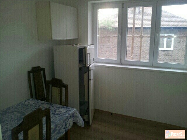 Izdavam Namesten Stan Kaj Zeleznicka