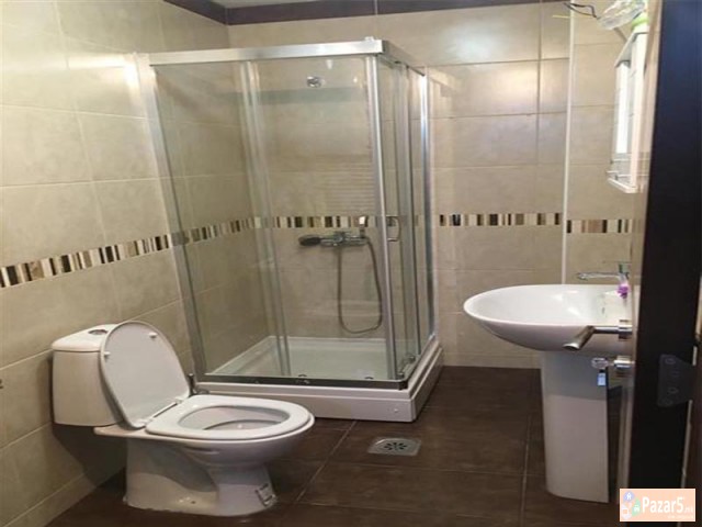 Se Iznajmuva Trosoben Stan Vo Karposh 3