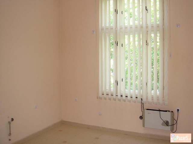 СЕ ИЗДАВА ДЕЛОВЕН ПРОСТОР ВО ДЕБАР МААЛО