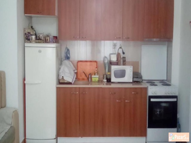 СЕ ИЗДАВА ДВОСОБЕН СТАН ВО КИСЕЛА ВОДА