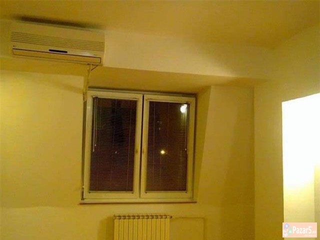 СЕ ИЗДАВА ПРАЗЕН СТАН ЗА КАНЦЕЛАРИИ ВО АЕРОДРОМ