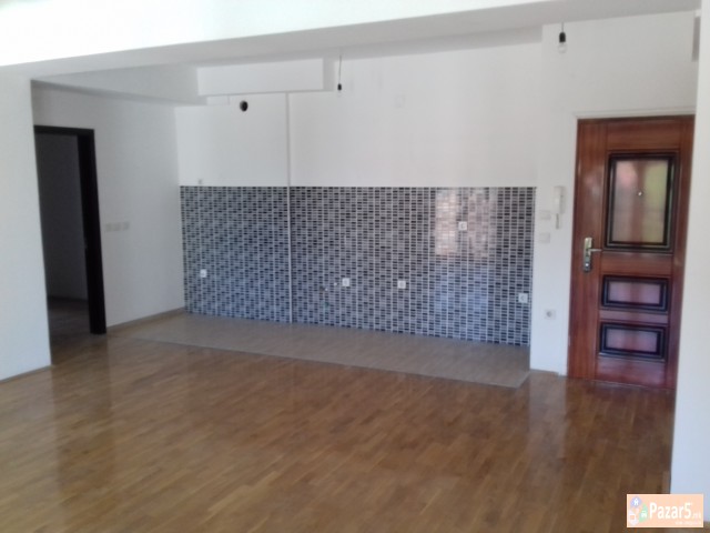 * ВЕДНАШ  ВСЕЛИВ СТАН НА ОДЛИЧНА ЛОКАЦИЈА*