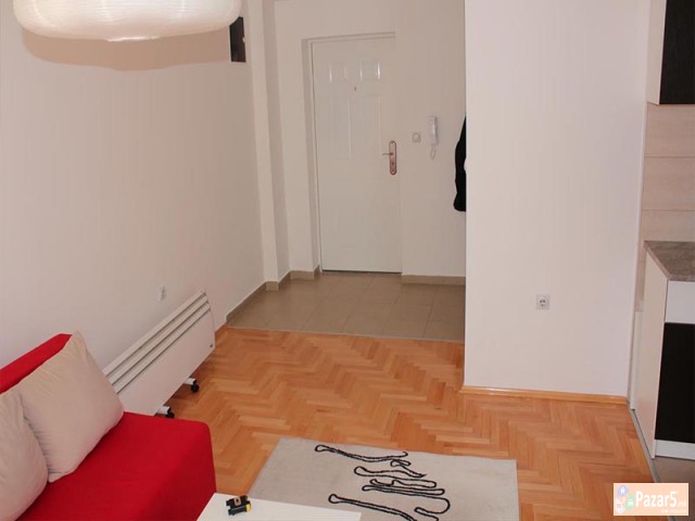 СЕ ИЗДАВА ДВОСОБЕН СТАН ВО НОВО ЛИСИЧЕ