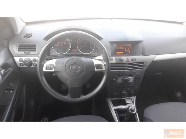 Opel Astra 1.9 Cdti 101ks 6brzini
