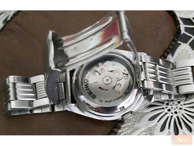 S E I K O 5 Automatic