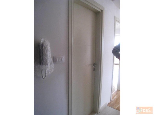 Се продава нов двособен стан на јужен булевар