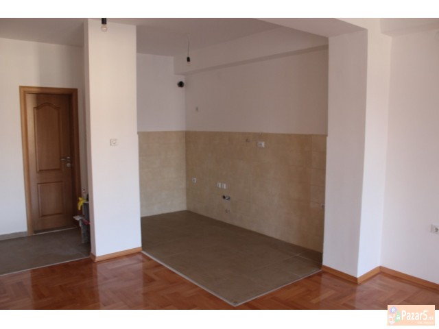Се продава нов двособен стан во Маџир Маало