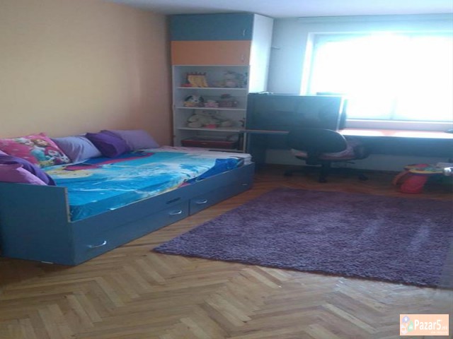 СЕ ИЗДАВА ТРОСОБЕН СТАН ВО КАРПОШ 2