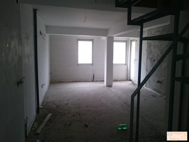 Се продава стан дуплекс кај студентскиот дом Пелаг