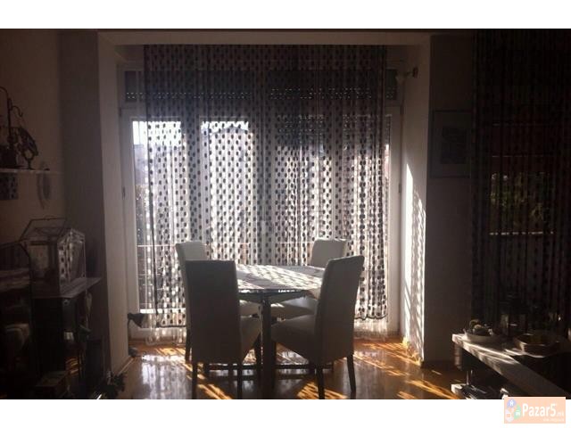 Се изнајмува 60м2 стан во Градски парк