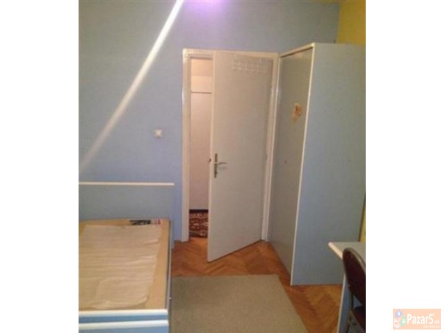 Се изнајмува стан 95м2 во Аеродром